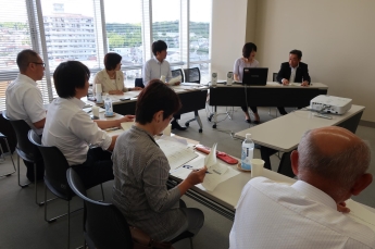 写真：令和元年8月議会広報委員会行政視察の様子