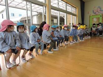 写真:対面式の様子2