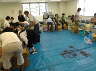 写真:基材を入れて完成です