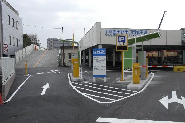 勝田駅東口南駐車場の写真