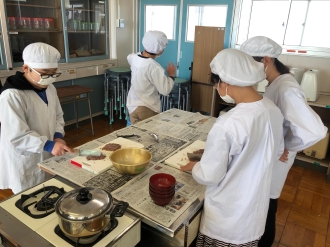 写真:地魚料理教室の様子7