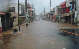 湊本通りの浸水状況の写真