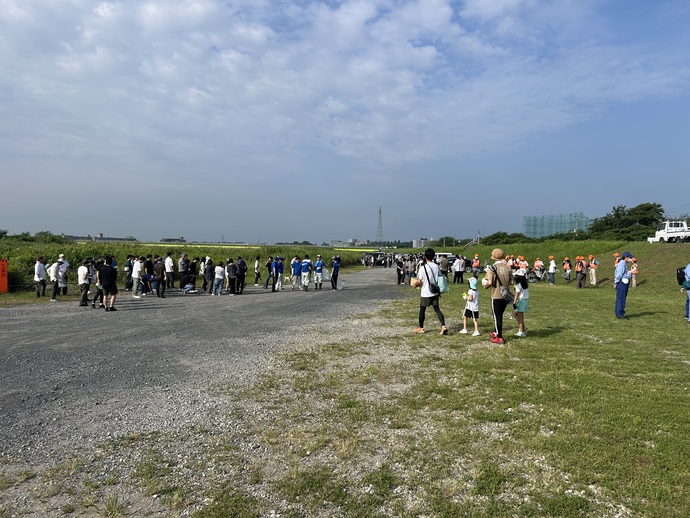 写真：那珂川水系クリーン運動の様子1