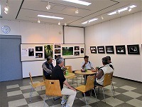 写真：私視3人写真展