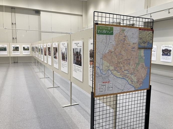 パネルの展示の様子
