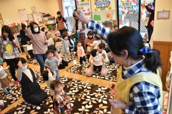 写真：子育て支援センター 屋内の様子