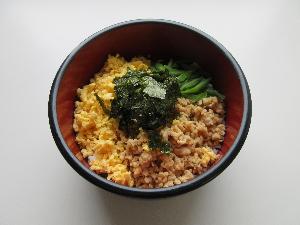 写真：簡単！三色丼