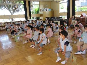 写真：みんなでお祝いをしました。