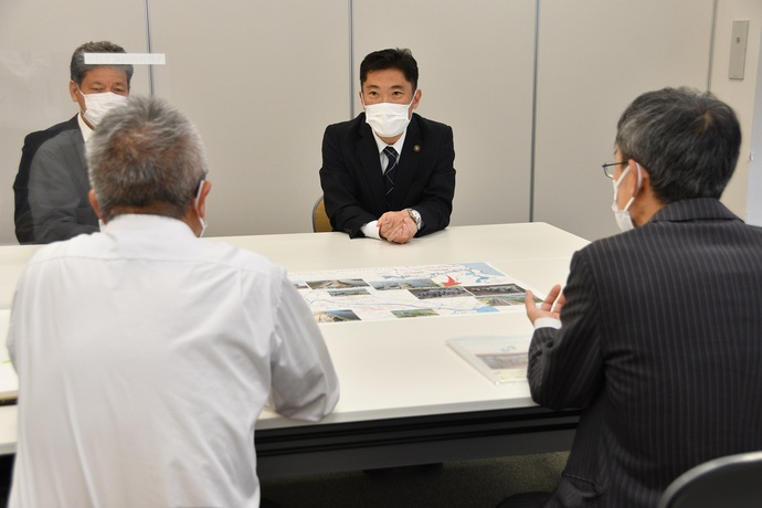 写真：要望活動の様子