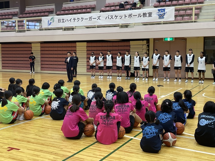 写真：参加者に挨拶する大谷市長