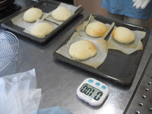 写真:焼き上がりふくらんだパン