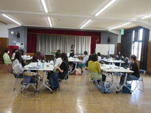 写真：講師による作り方説明