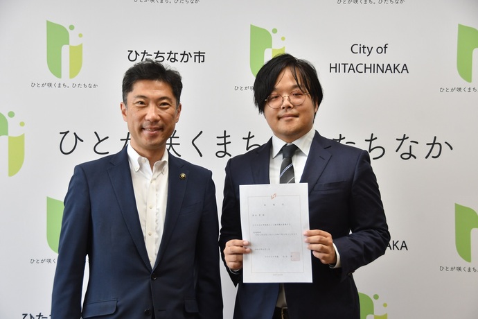 写真：協力隊員との記念写真