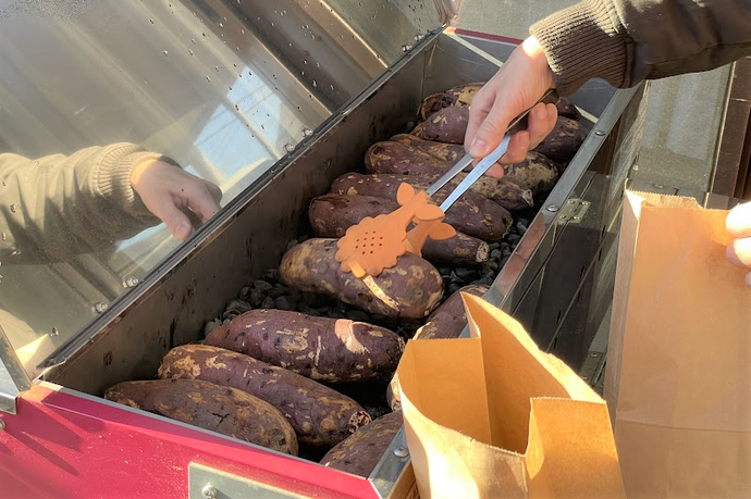 焼き芋の写真