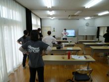 写真：胸式呼吸をしている様子