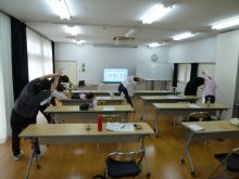 写真：ストレッチをしている様子